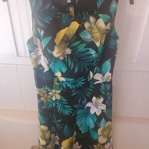 Dress Barn Signature Floral Dress Size 4